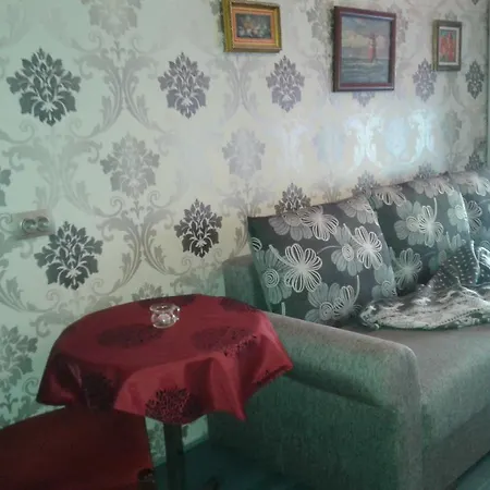 Tina Str Apartment *